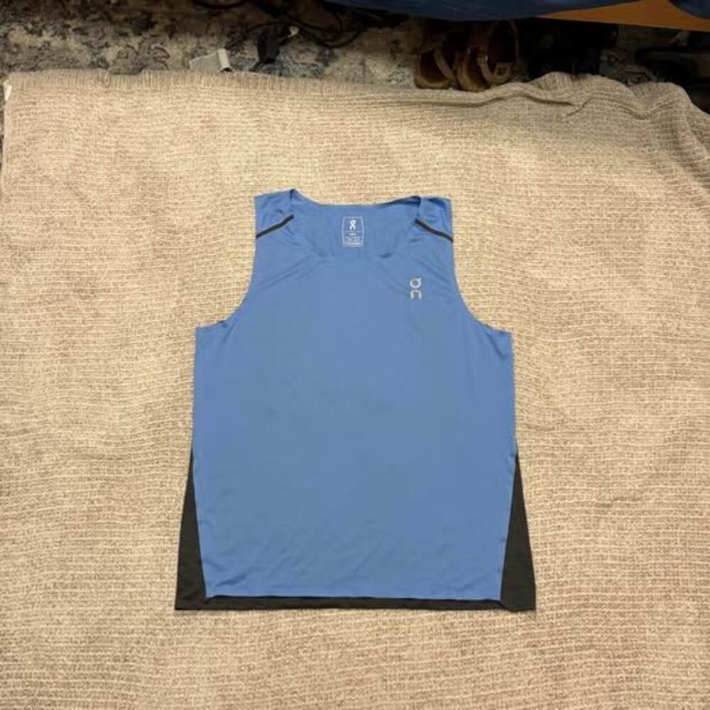 Men’s On Running Performance Tank Top Size Medium